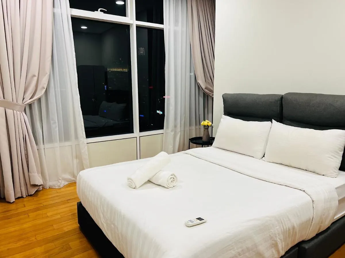Apartment Sky Suites Klcc View Kuala Lumpur Ma­lay­sia