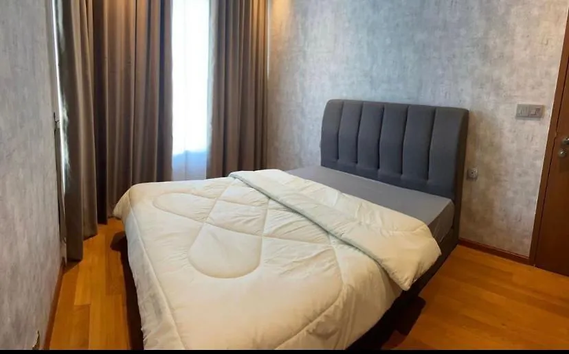 Apartment Sky Suites Klcc View Kuala Lumpur Ma­lay­sia